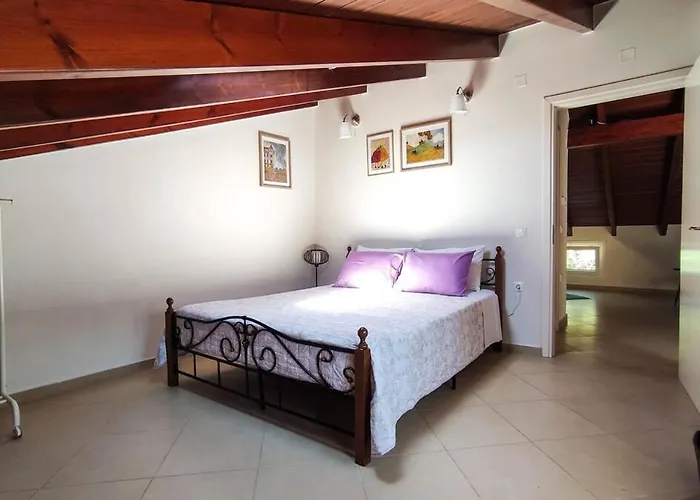 Corfu Birdhouse Apartment *